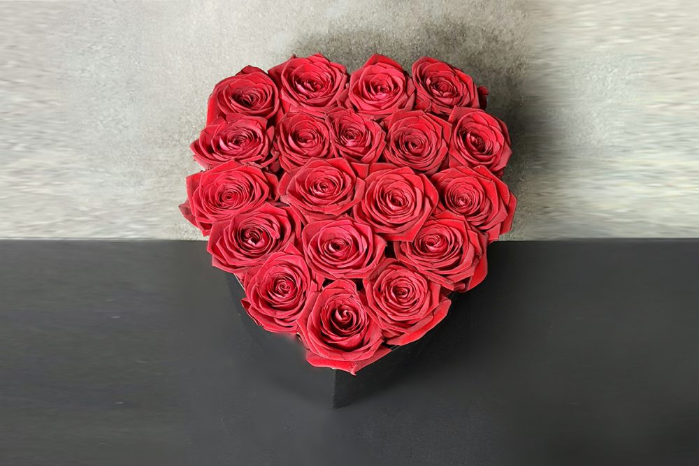 RED ROSES IN SIGNATURE BLACK HEART FLOWER BOX